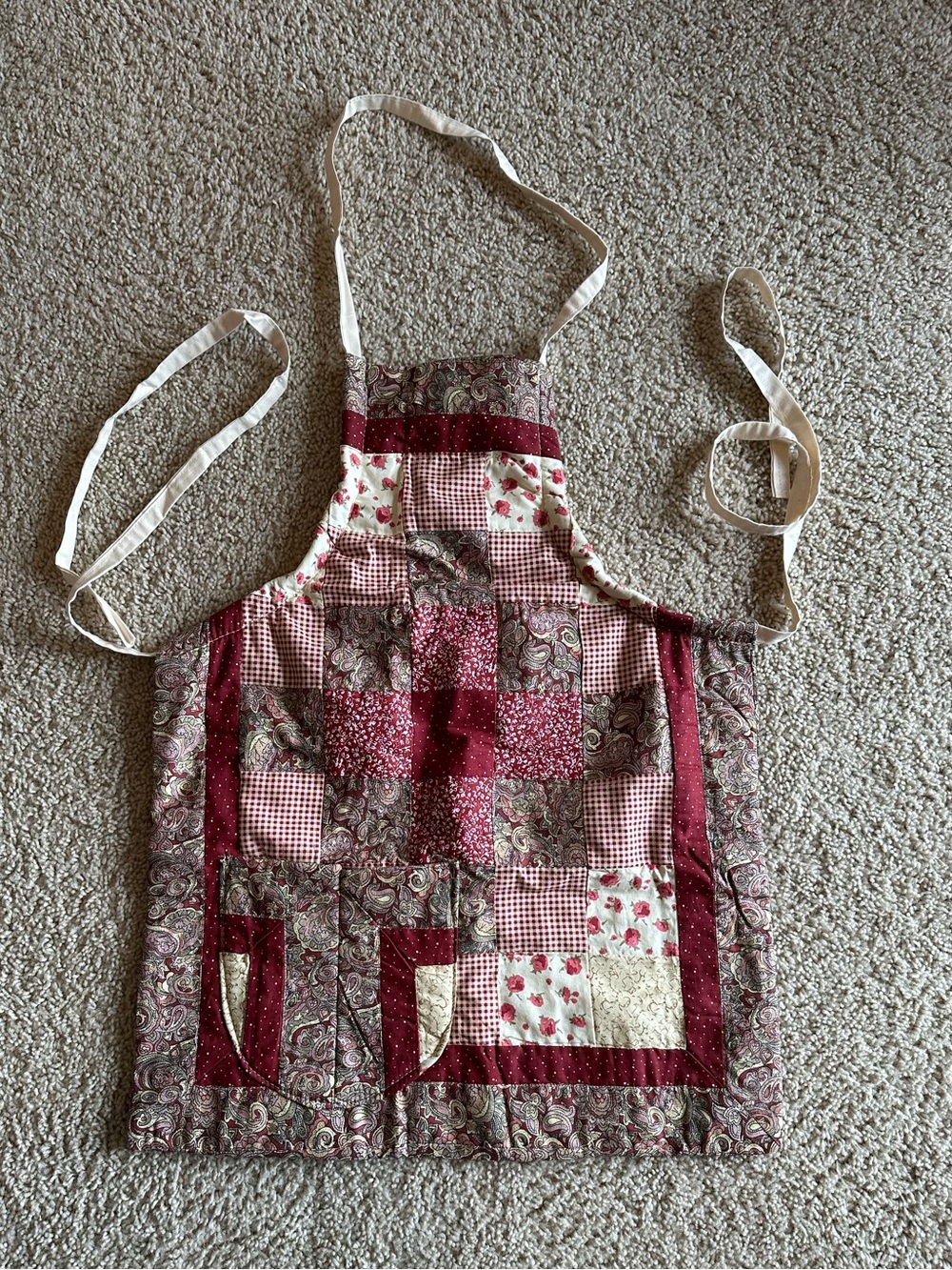 Hand Crafted Apron Burgundy & Cream Patchwork Quilted drawstring victorian heart - Picture 9 of 9